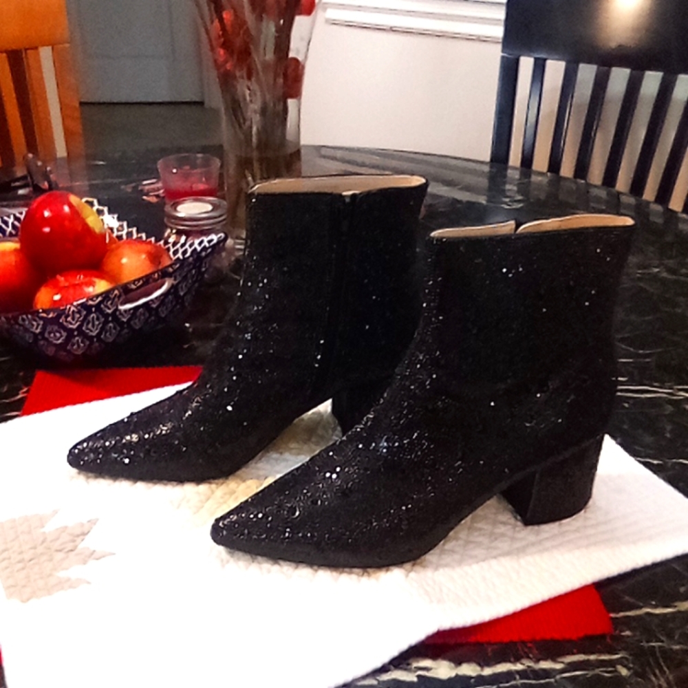 Boots....2 1/2 inch heel